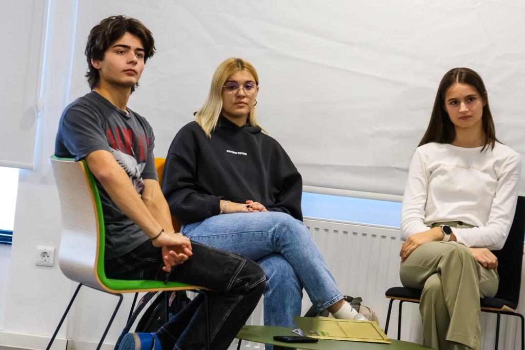 Nika, Matej i Nina